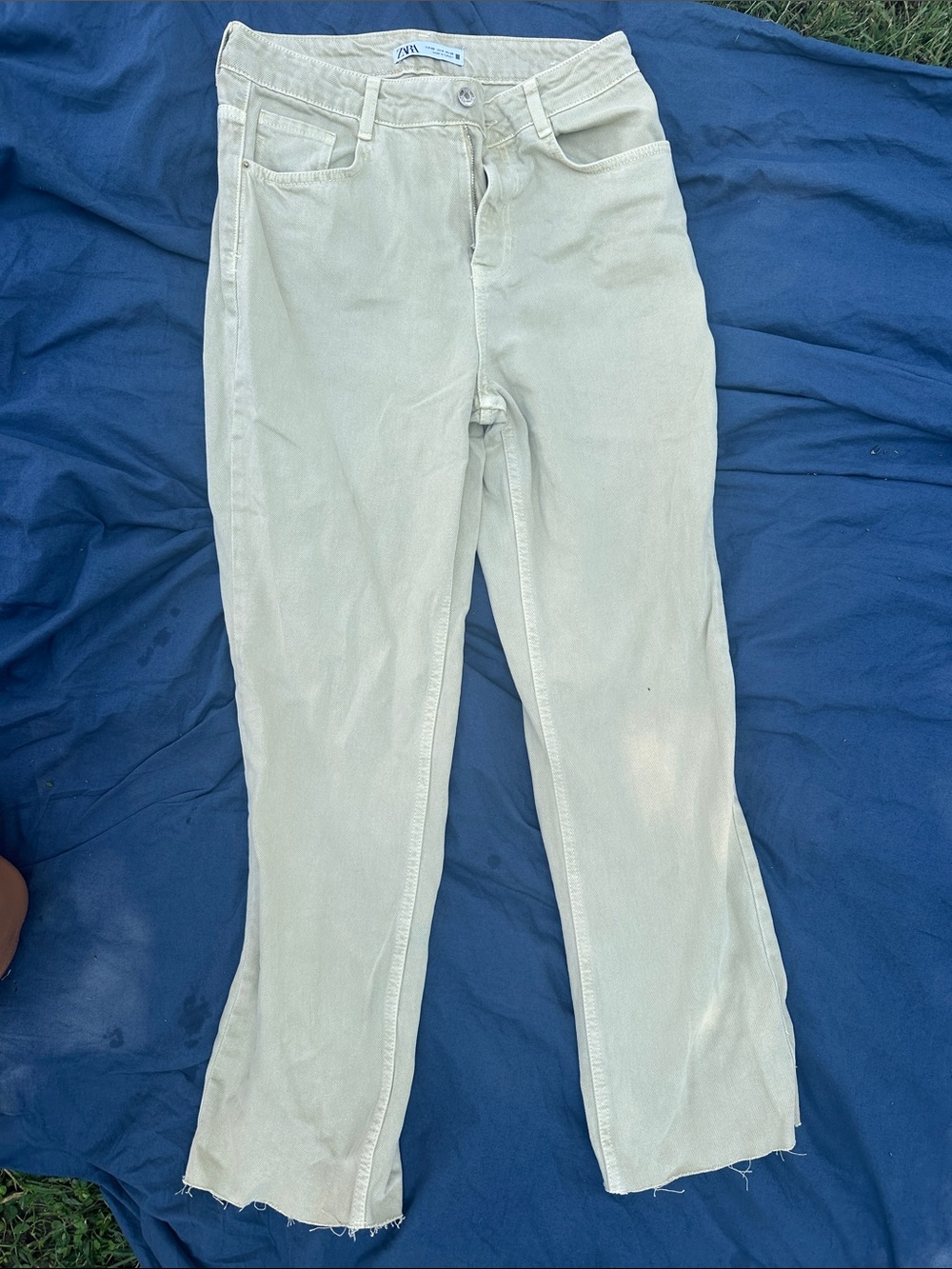 Zara Light Cream Wide-Leg Jeans